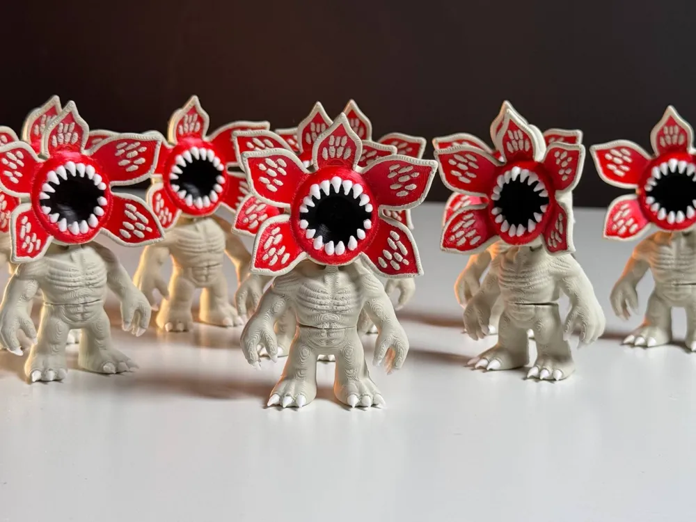Demogorgon mini flexi keychain